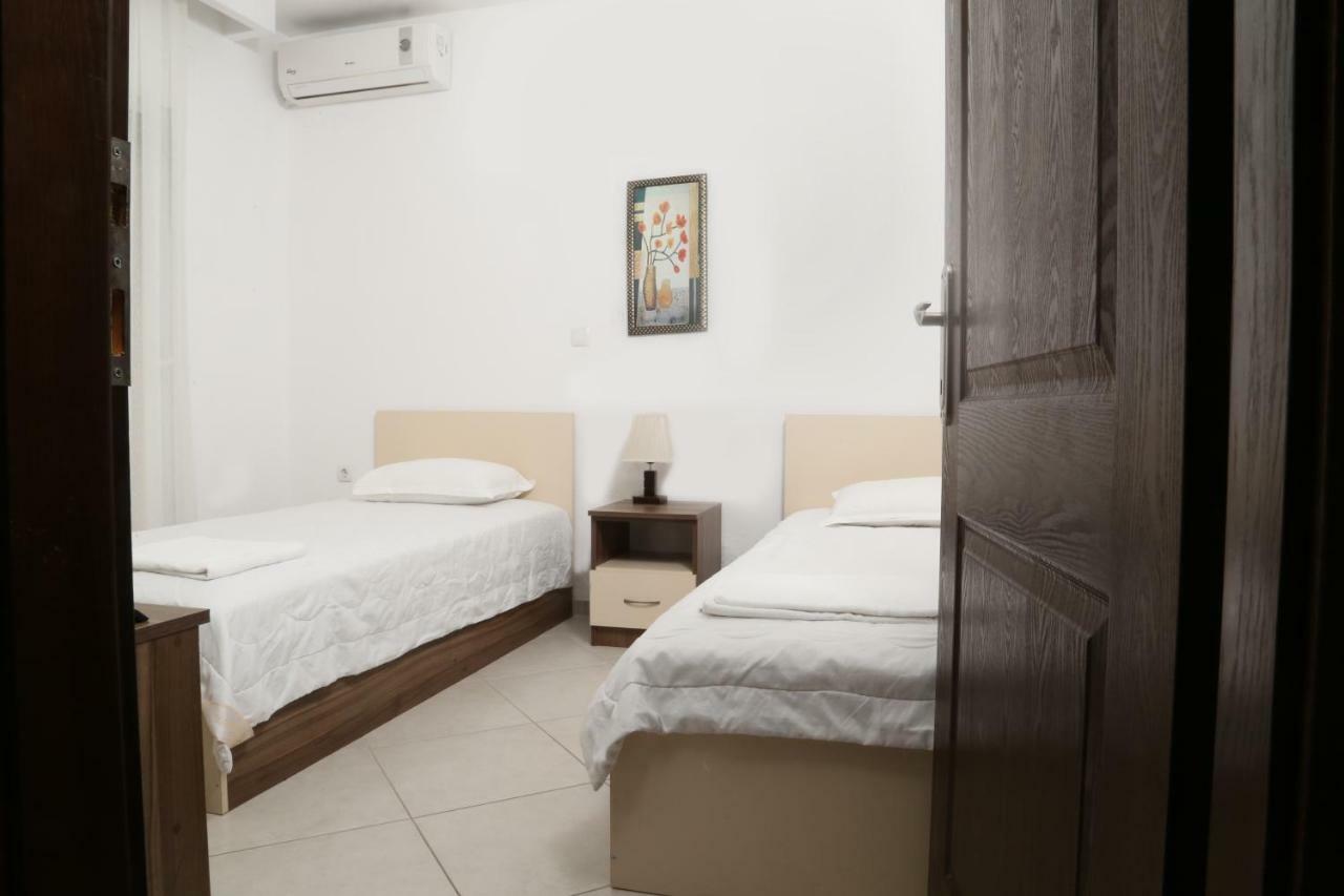 Sinanis Family Apartments Keramotí Esterno foto