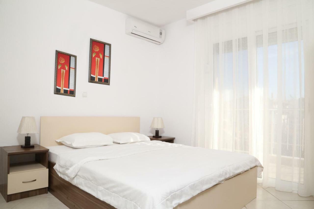 Sinanis Family Apartments Keramotí Esterno foto