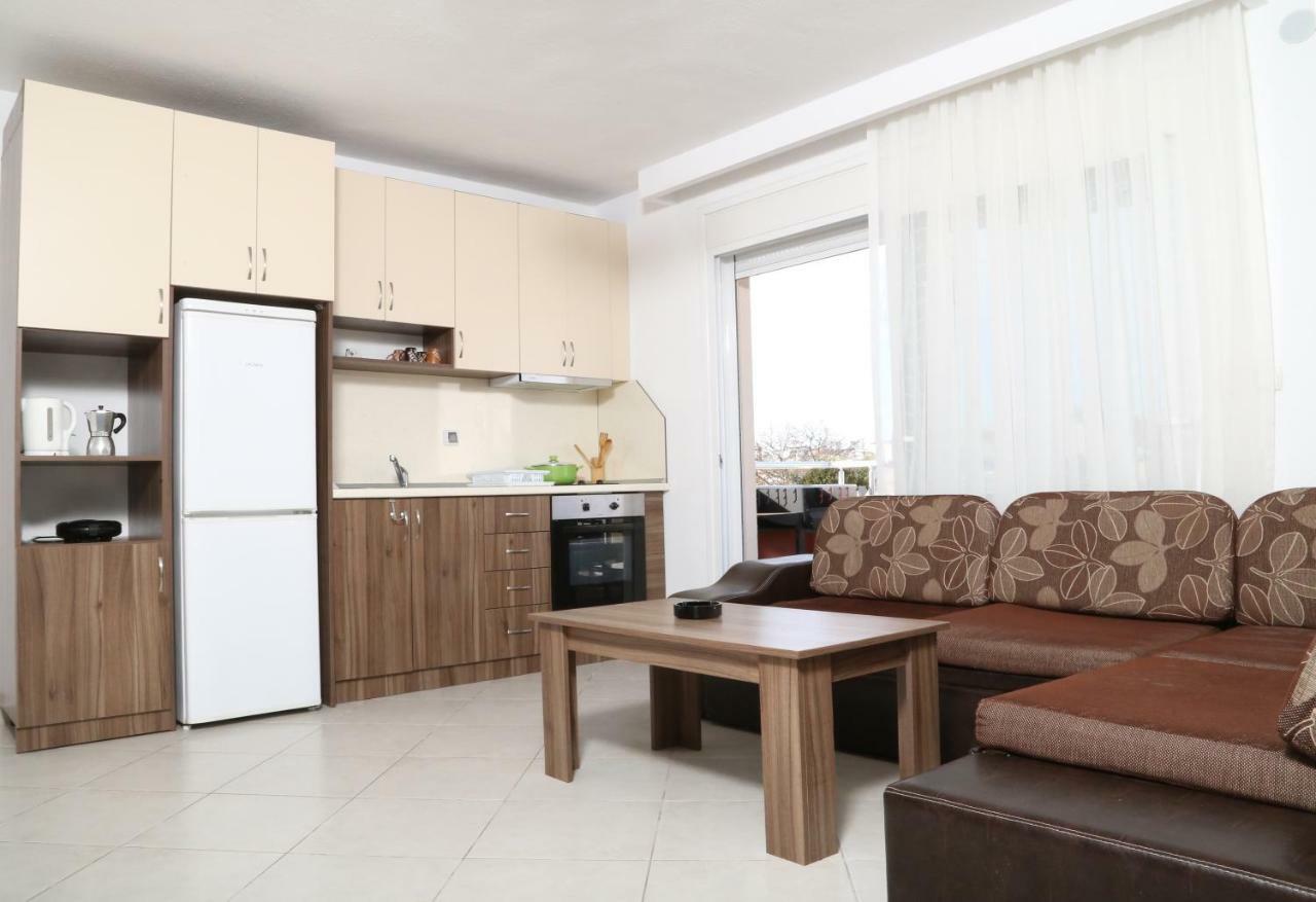 Sinanis Family Apartments Keramotí Esterno foto
