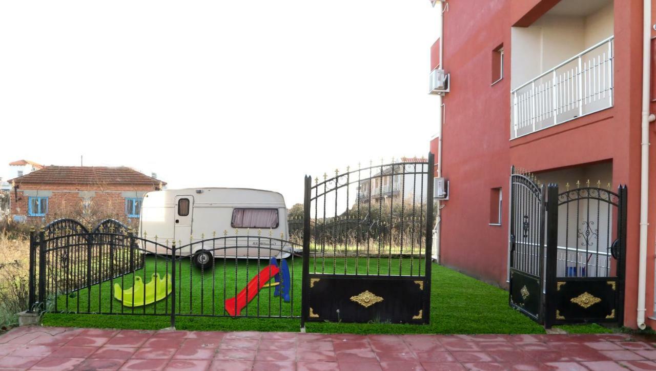 Sinanis Family Apartments Keramotí Esterno foto